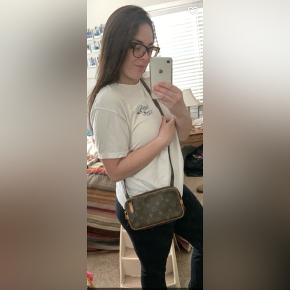 Louis Vuitton Marly Bandouliere - Picture 2 of 15